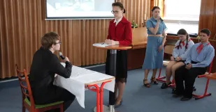 Senica od Totality K Demokracii Obchodna Akademia 1