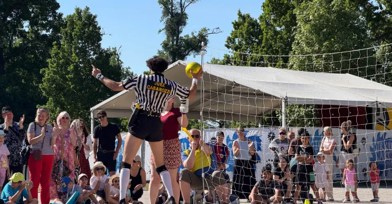 Juez Casarozzi z Argentíny na festivale Cirkul'art (foto: Záhorí.sk / Jakub Hrubši)