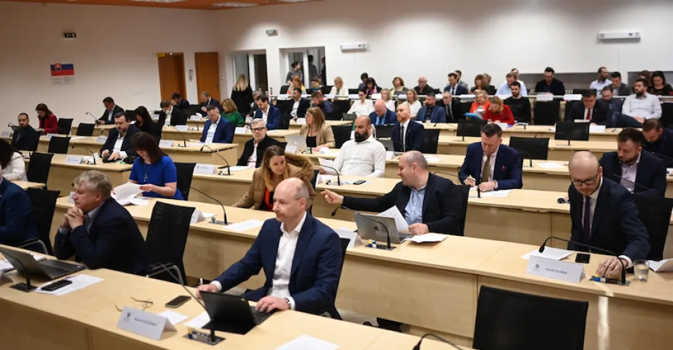 Zastupitelstvo Bsk Bratislavska Zupa Poslanci