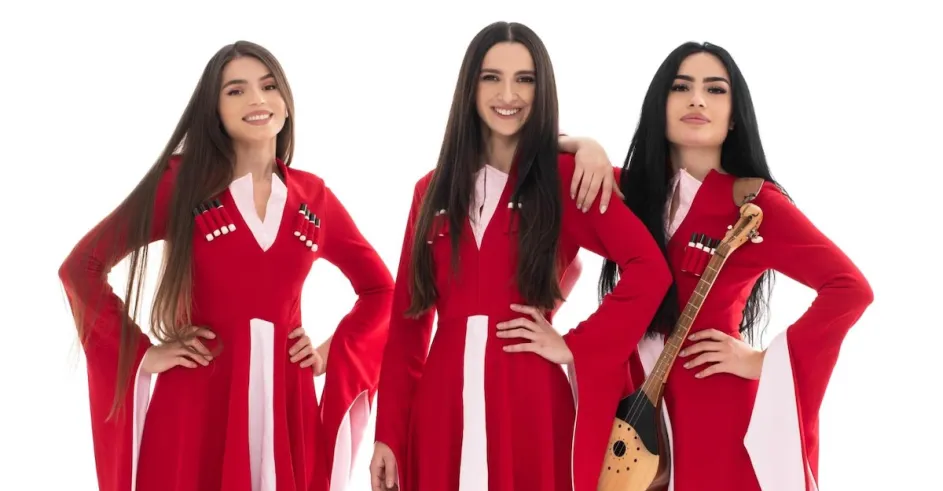 Trio Mandili