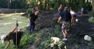 Dobrovolnicke Prace na Lochneske