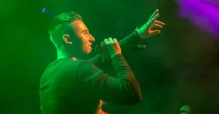 Hely Photo Live