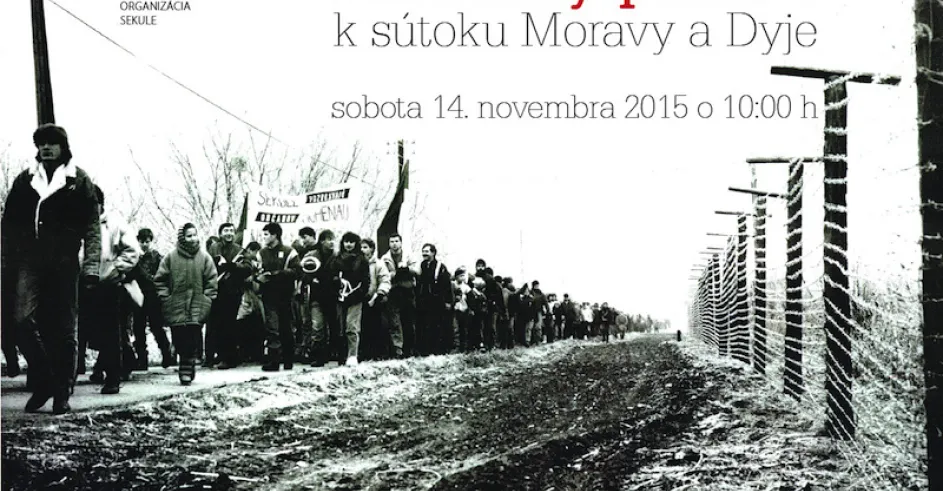 Pochod Cerveny Kriz Sekule 2015 Trojstatie