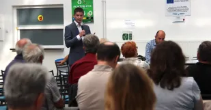 Kompostaren Stretnutie s Obcanmi Mesto Malacky Primator Juraj Riha Lubica Pilzova