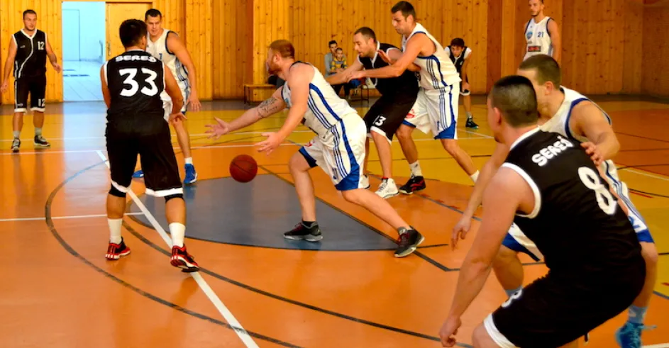 Basketbal Holic