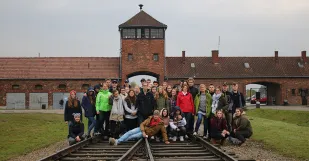 Via Humana Osviencim Krakov1