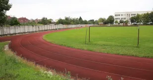 Skolske Dvory Su Opat Otvorene Malacky