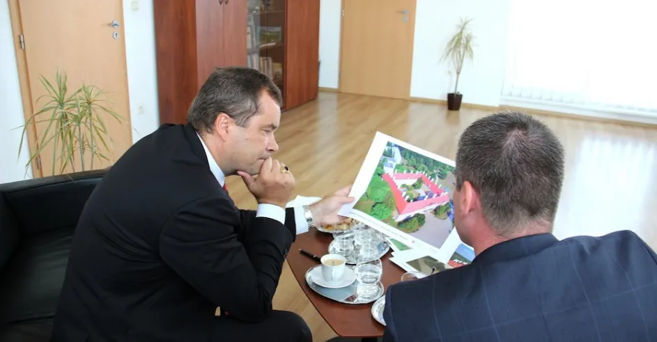 Velvyslanec Kasicky o Strategickych Projektoch Malaciek
