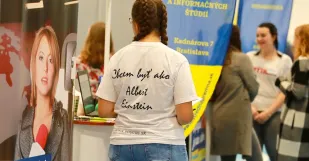 Studenti