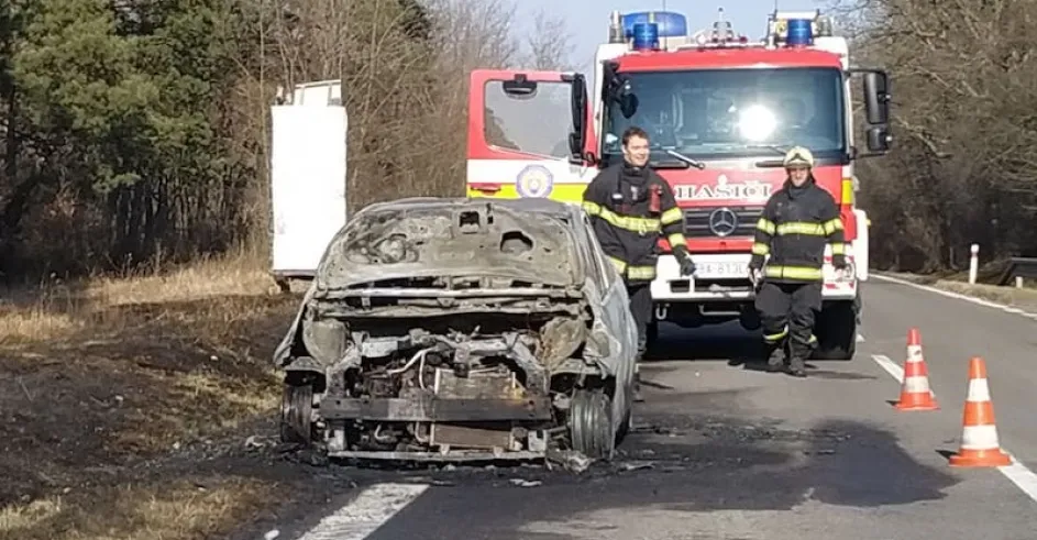Nehoda Auto Poziar Lozorno Stupava 1