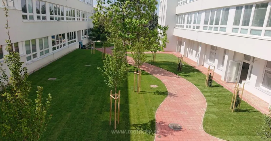 Zrekonštruované átrium základnej školy. Foto: B. Škopek