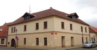 Skalica Mestiansky Dom Malba 1