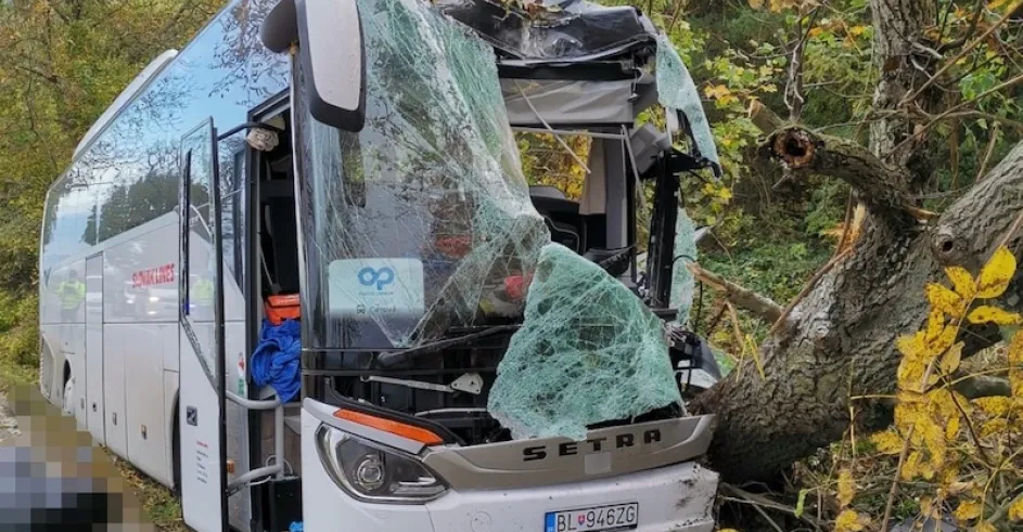 Nehoda Autobus Cerová a Prievaly