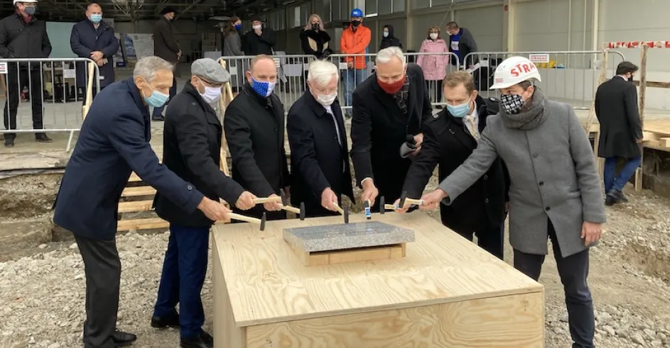 Poklepanie Základného Kameňa Vedecko Výskumného Centra Senica