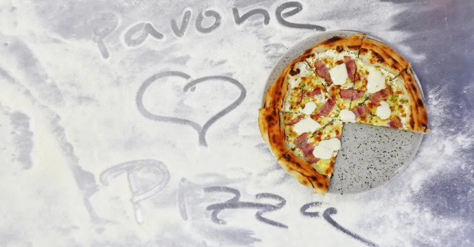 Pizza Pavone Smrdaky 7