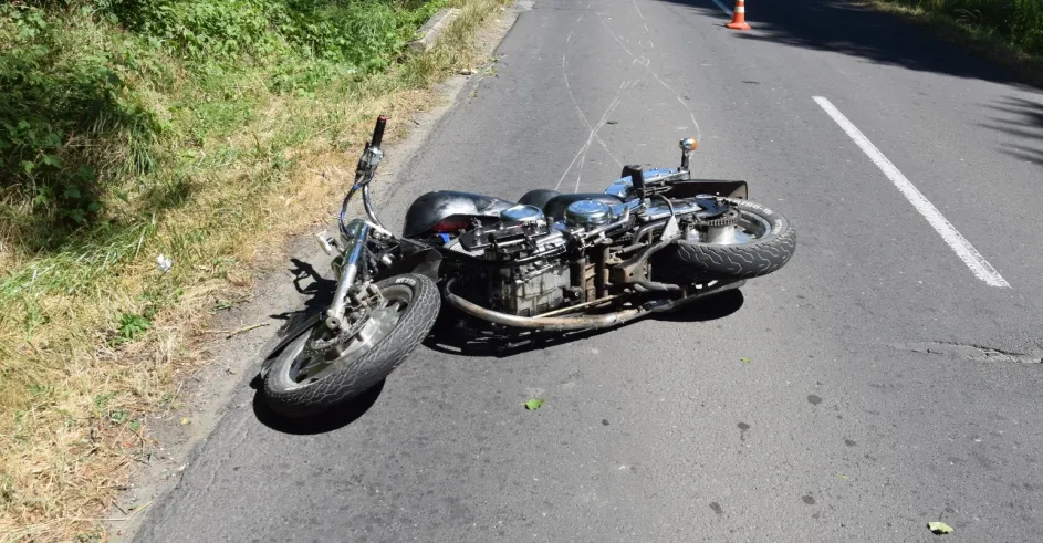 Velke Levare Zavod Nehoda Moto