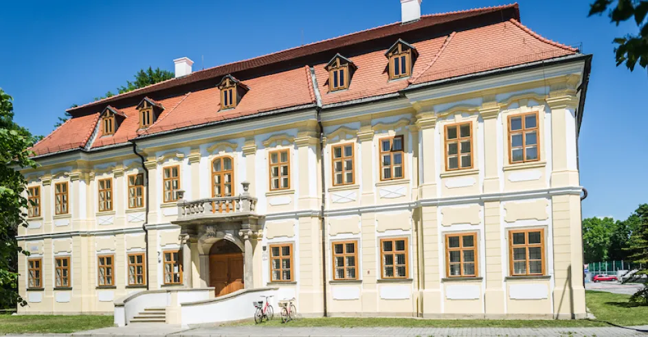 Ttsk Záhorská Galéria v Senici