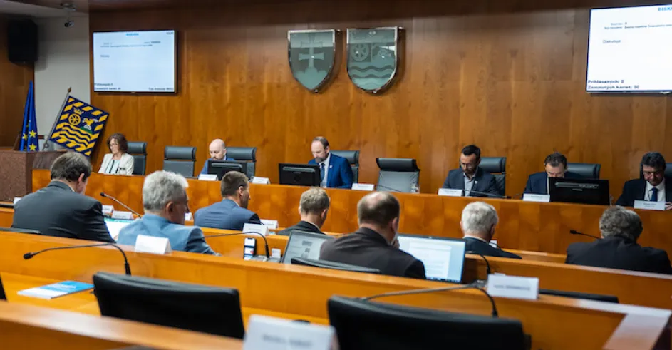 Ttsk 30. Zasadnutie Zastupiteľstva Ttsk 2 Poslanci Župan Jozef Viskupič Trnavská Župa 2