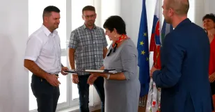 Plakety pre Darcov Krvi Diamantovi Darcovia