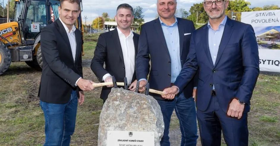 Sport Arena Malacky Poklepanie Zakladneho Kamena Zlava Pp. Rusnak Riha Droba Kotuc