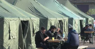 Tábor Kúty Stanové Mestečko Migranti 1