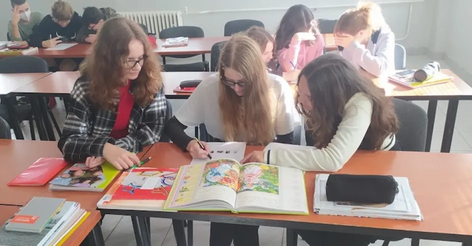 Gymnázium 1 Mája Malacky Šrtudenti Škola 9
