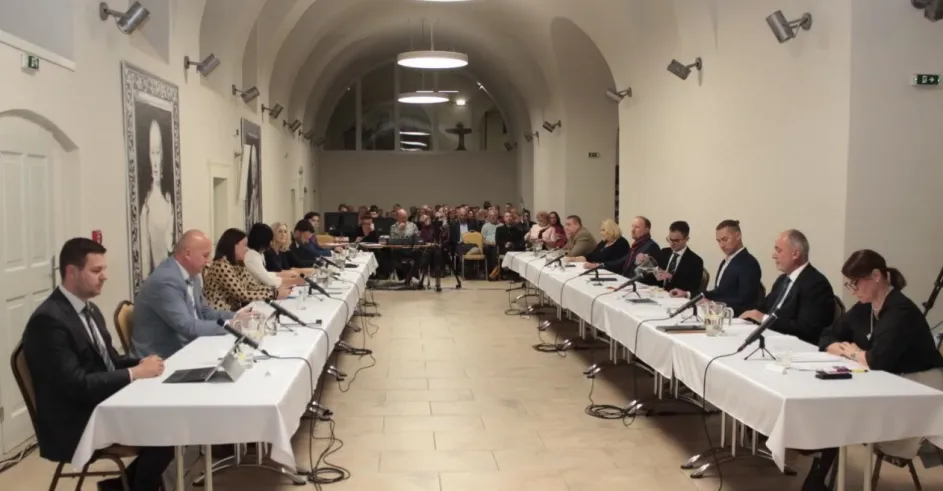 Holic Zastupitelstvo Poslanci