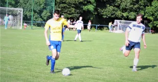 Foto zo zápasu 8. ligy Kunov - Vrádište 4:2.