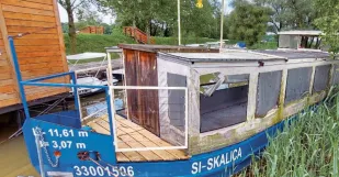 Loď Skalica kotviaca v prístave je na predaj. | Zdroj: Mesto Skalica