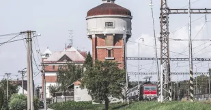 Krásny vodojem pri Železničnej stanici Kúty, Zdroj: Čierne diery