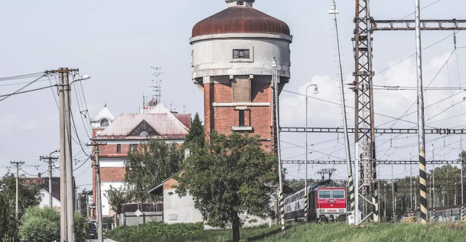 Krásny vodojem pri Železničnej stanici Kúty, Zdroj: Čierne diery
