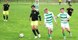 Foto zo zápasu Rohov - Čáry 0:1.