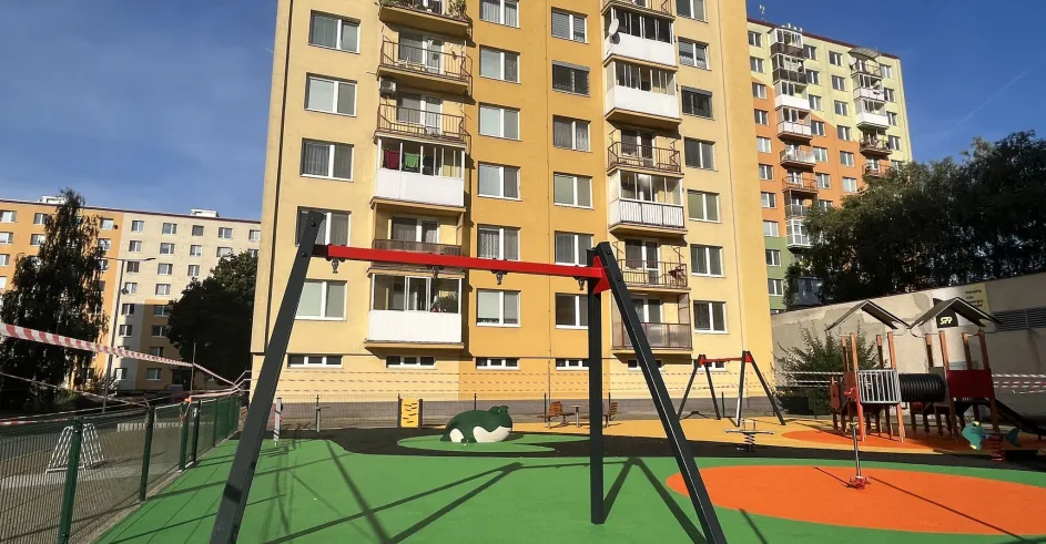 Senica Vnutroblok Novomeskeho