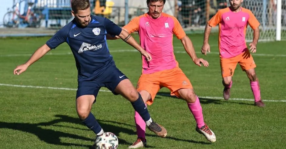 Foto zo zápasu Preseľany - Dubovce: V súboji Richard Balážik