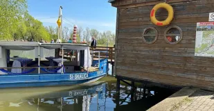 Skalicky Pristav Batov Kanal