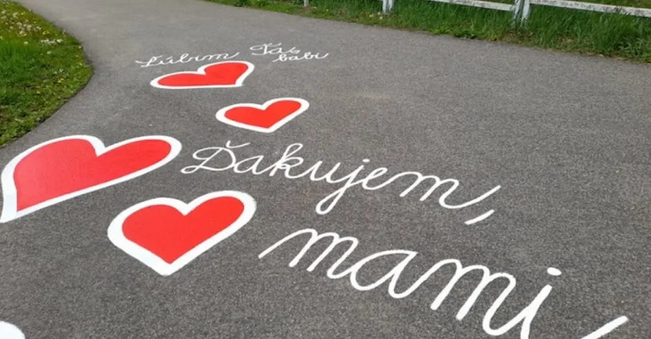 Senica Mila pre Mamu