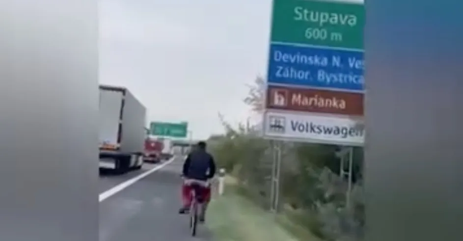 Policia D2 Cyklista