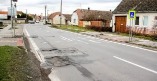 Senica Cacov Cesta Oprava