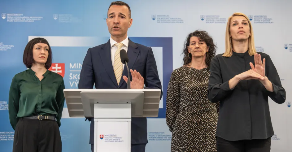 Skolstvo Ministerstvo Skolstva