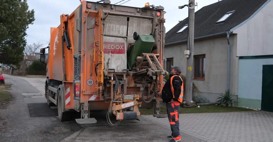 Stupava Technicke Vybavenie Popelari Auto Zber Odpadu