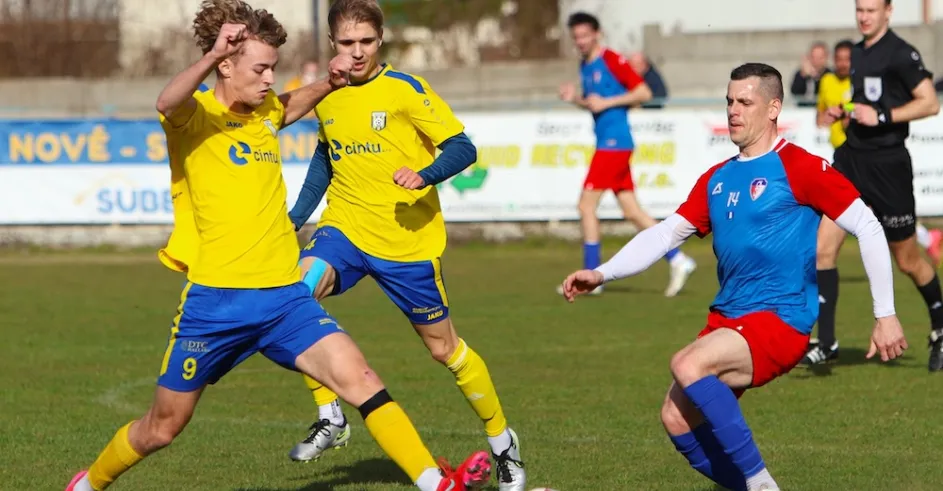 Futbal Slovan Sastin Bor. Mikulas Foto Rasto Mjakis