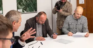 Pernek Pezinok Antimon Peticia