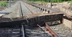 Časť mostnej rímsy na železničnej trati, zdroj: ŽSR