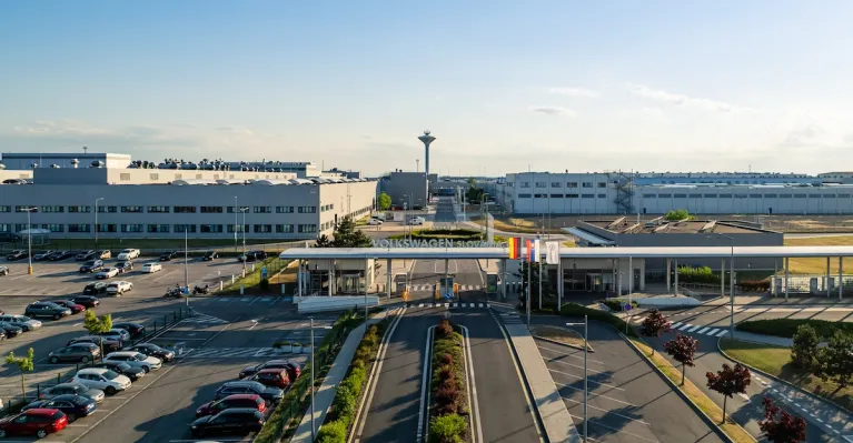 Volkswagen Slovakia pozastavuje od pondelka výrobu