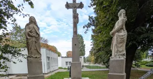 Senica Kalvaria Restauracia