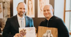 Rodák z Jablonice herec Gregor Hološka získal cenu župana za prínos k umeleckej rozhlasovej tvorbe