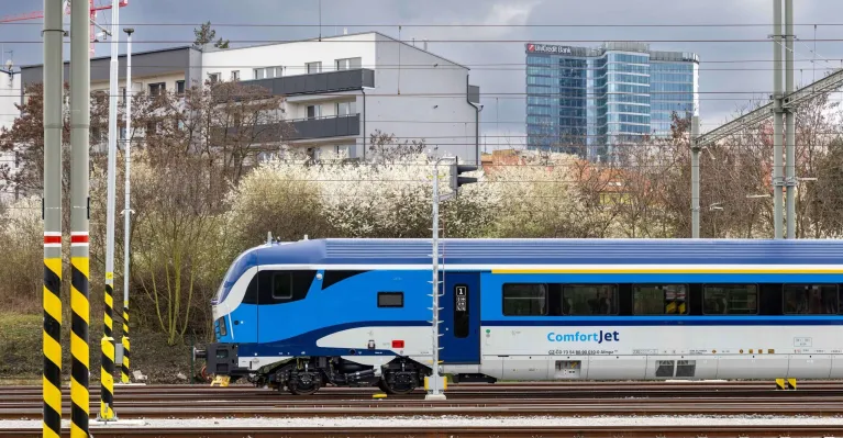 Najrýchlejší vlak na slovenských železniciach je v súčasnosti jednotka ČD ComfortJet s maximálnou rýchlosťou do 230 km/h (zdroj: ZSSK)