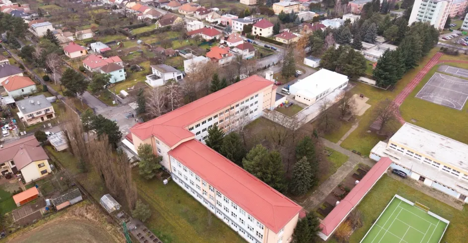 Zs Komenskeho Senica Strecha