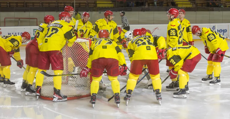 Hokej Hc Dukla Senica Bardejov Foto Timotej Mestanek 1
