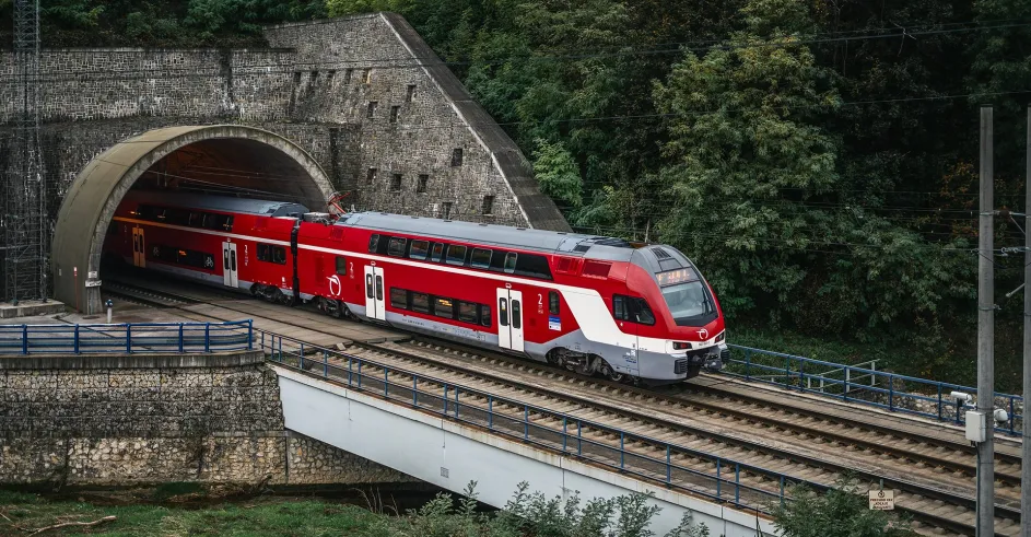 Elektricka Poschodova Jednotka Zssk Stadler Kiss Zssk